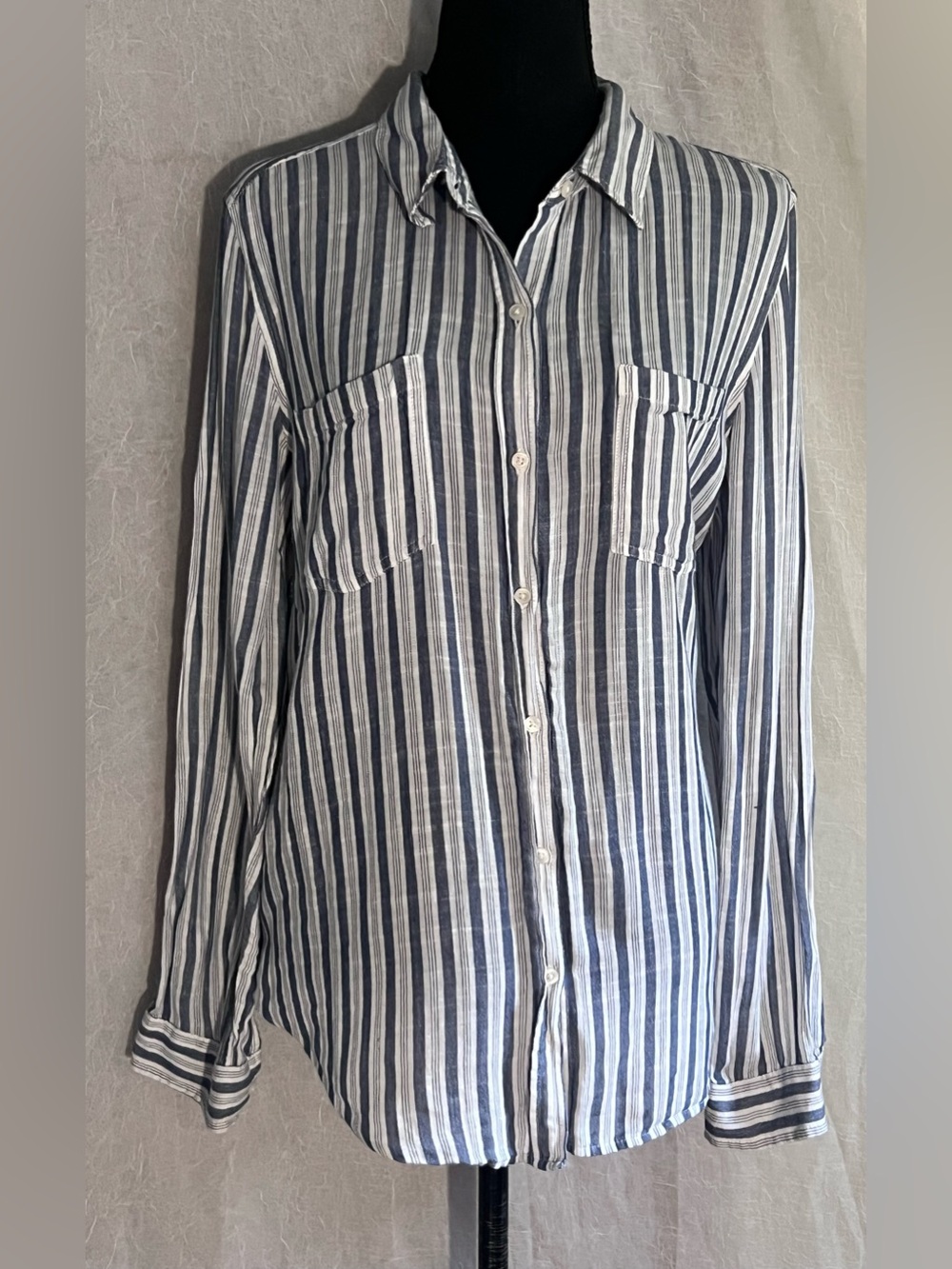 Lucky Brand Navy & White Striped Button-Down casual shirt - Picture 1 of 4
